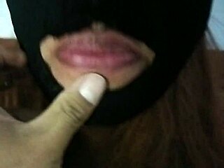 Elchicodelpeinadofollador delivers nasty oral with saliva dripping everywhere