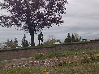 who knew taking my private workout routine outdoors felt this naughty?!