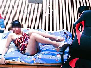 hey sexy legs spread wide fingering squirt in private tease