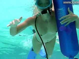 minnie manga sucks huge dildo underwater in bikini pool