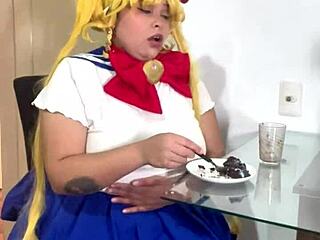 Chubby Sailor Moon Cosplay Babe Rips Off Skirt for Nasty Farts