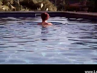 wanna watch these fabulous lesbian lovers lick pussies in the shower? 😘