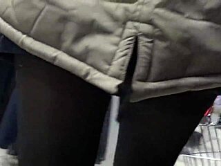 voyeur spies pantyhose ass legs! 👀🍑🦵