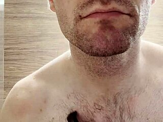 Just trimmed my sweaty hairy armpits after gym photoshoot prep!