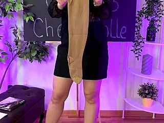 nylon club vogue stockings got me dancing 😍👠