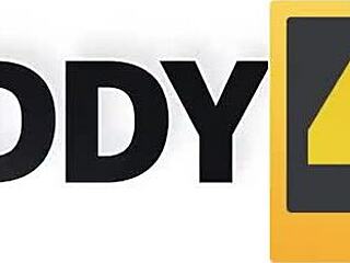 Blonde teen craves daddy4k's mature experienced cock