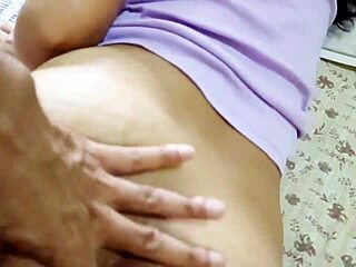 कभी स्वीट इंडियन भाभी की टाइट गांड हार्डकोर डॉगी में ली