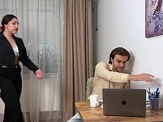 Boss Drops Pantyhose for Pussy Worship Session