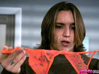 Wtf Stepbro Sniffing My Panties Turns Into Daddy Daughter Fuck Frenzy