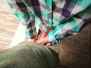 Stepsis helps bro cum fast in panties! 💦🔥