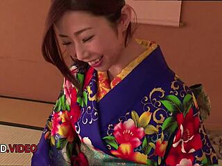 Seductive kimono milf ayumi shinoda gives bj fingering cosplay seduction