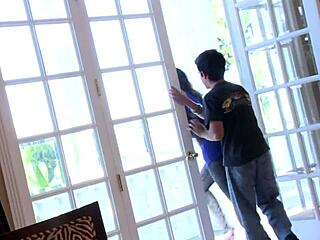 Persia Decarlo jacks massive beanstalk to cumshot explosion!