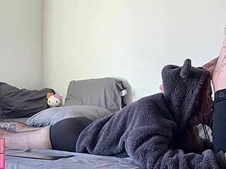does cute gamer stepsis love stepbro's huge dick more than games?