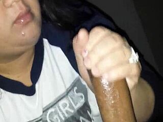 BBW filipina gemuk hisap usap batang asia tebal