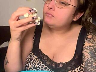 daddy's hairy latina mommy slurps crunchy popcorn in sexy backstage armpit fetish play