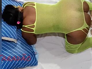 Preta Gostosa Moans Loud On Thick Cock Dripping Cum