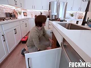 HANDYMAN CUMS ALL OVER MY BIG TITS DANAe Mari!