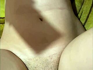 wanna go live camming her close-up pussy with a fan? full vid on sheer