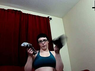 wanna see my fat ass squeeze into these leggings?