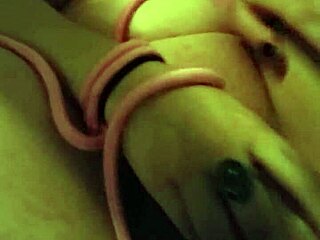 Girlfriend hones blowjob skills on friend for upcoming threesome squirt