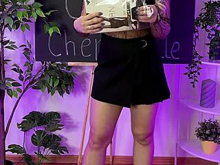 Nylon Club OMSA Nuit Fishnets on Curvy Milf Dancer 😍