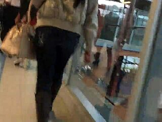 jaqueta e bota no trem, candid jeans boots on train pt 1 🚂👢