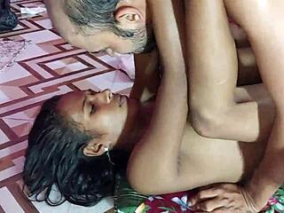 हॉटवाइफ को दोस्त से शेयर घर पर हार्ड चुदाई हनीफ पॉपी खातून माणिक मिया