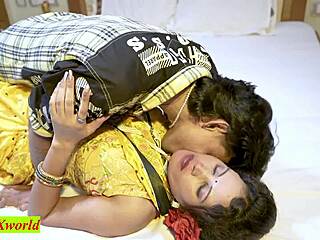 खूबसूरत इंडियन मेड को अमीर लड़का डॉगीस्टाइल में रफ चोदता है!