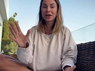 roxyfox spills what girls really think bout penis size matters huh