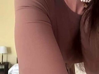 neighbor milf's big elastic tits bounce during outdoor homemade massage 😘🍈