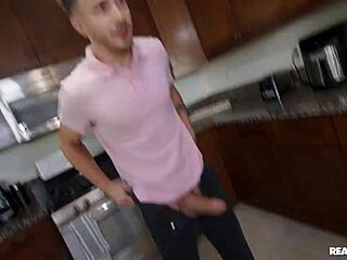 closet perv fucks flirt deepthroat cumshot 😈💦👅