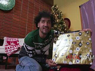 Broke stepmom offers her anal as christmas gift now?