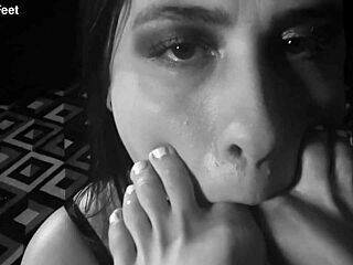 gorgeous svetlanna, your white toenails got me seduced and submissive already