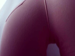Jeans facesitting cum countdown overwhelms me