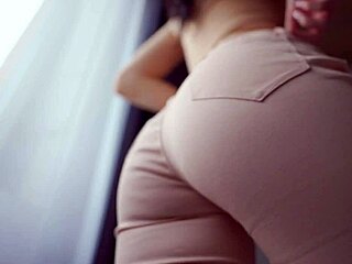 Jeans facesitting cum countdown overwhelms me