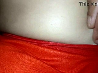 my sexy muslim girlfriend shakes her huge provocative ass for me