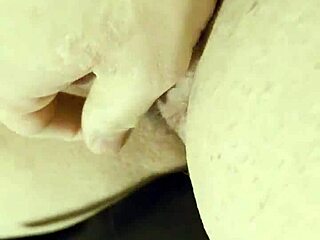 I expose my mature bbw curves and masturbate wildly on cam
