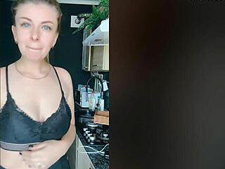 russian girl's see-through leggings show off her cute little ass on bigo live