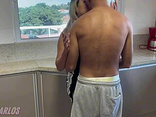 We fucked in the kitchen then I came in her mouth 😈🍆💦👅