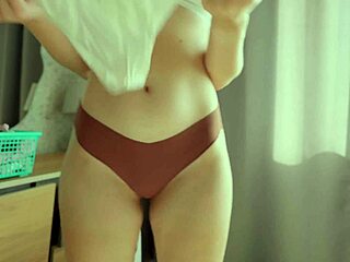 check out stepmom's juicy ass shaking in tight panties tease