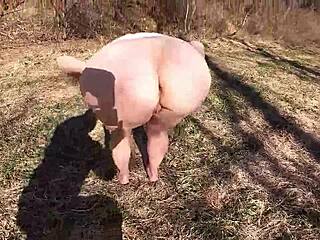 check out this 43yo big ass wife flashing at the park
