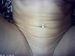 Big breast babe meets maxxx loadz for italian pounding machine ride