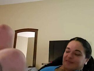 coquine emy angel flaunts her petite wet chat pussy teasingly