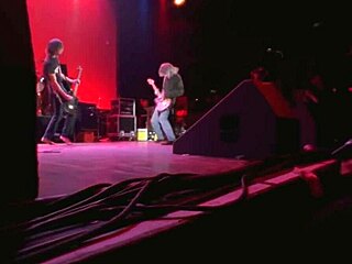nirvana's retro live show hides unexpected blue film twists