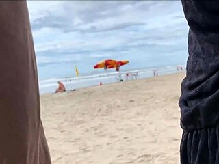 Amateur Milf Cums Publicly On Beach As People Watch