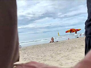 Amateur Milf Cums Publicly On Beach As People Watch