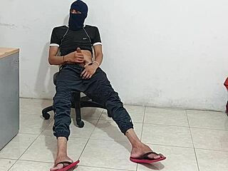 My big hard cock wants stepsister so bad