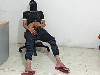 My big hard cock wants stepsister so bad