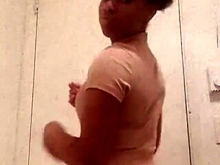 black girl shows chocolate ass in da bathroom