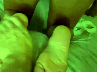i love my girlfriends beautiful little feet